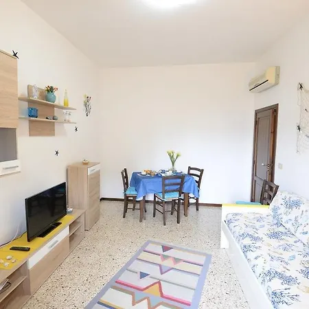Apartment Orfani